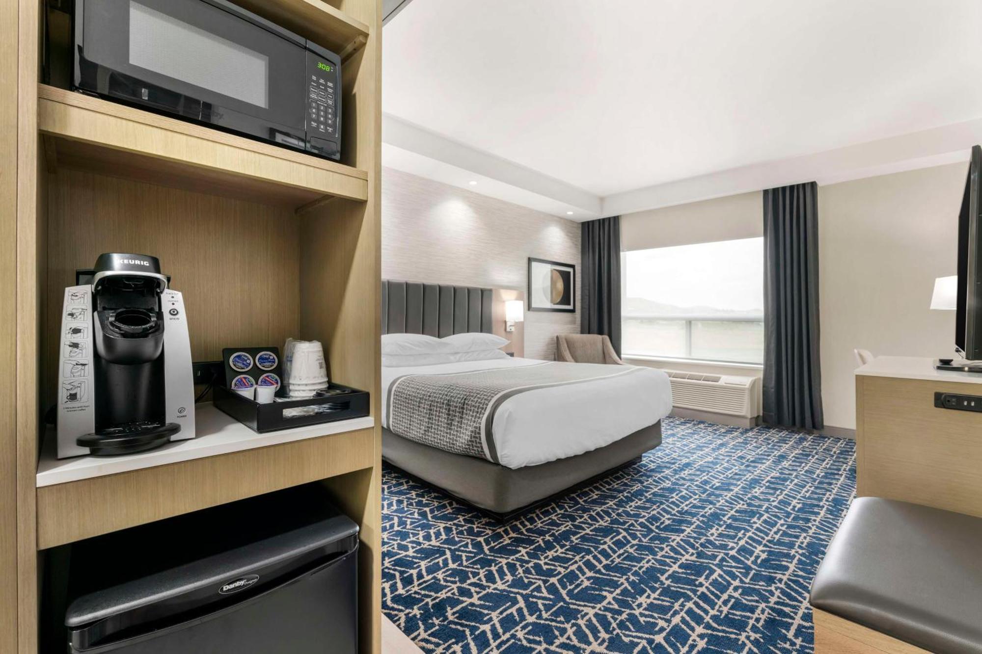 Best Western Premier Route 97 เวอร์นอน ภายนอก รูปภาพ