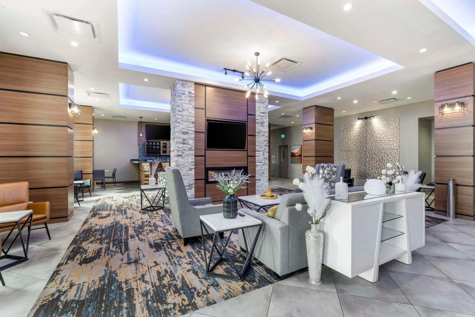 Best Western Premier Route 97 เวอร์นอน ภายนอก รูปภาพ