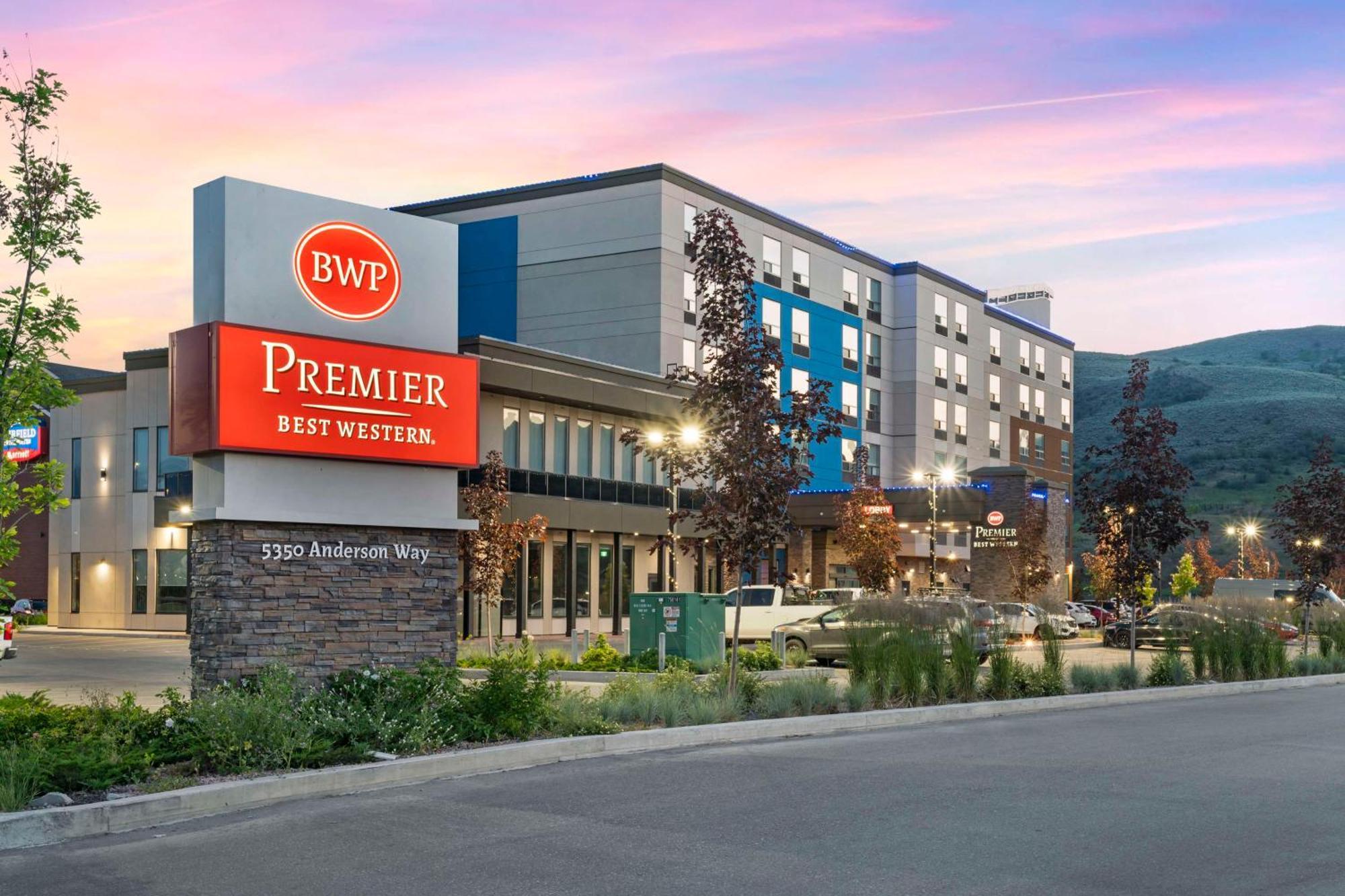 Best Western Premier Route 97 เวอร์นอน ภายนอก รูปภาพ