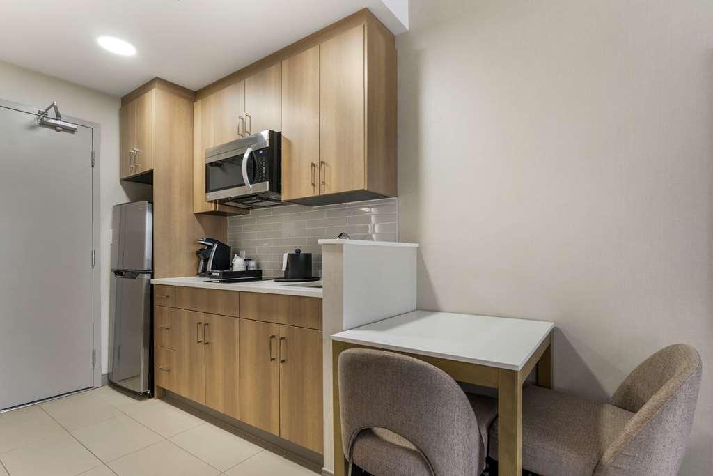 Best Western Premier Route 97 เวอร์นอน ห้อง รูปภาพ